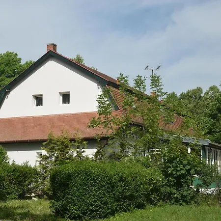 Balf Panzio Frühstückspension 3*