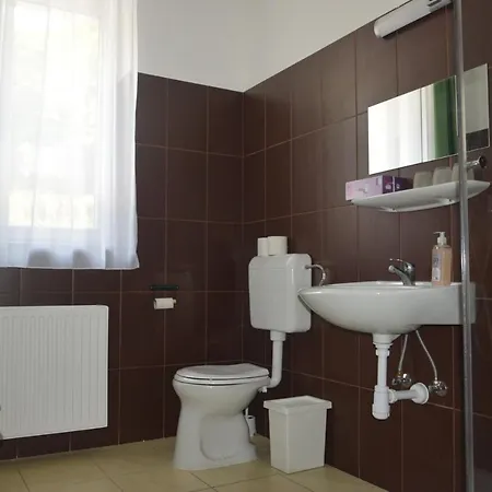 Couette-café Balf Panzio 3*